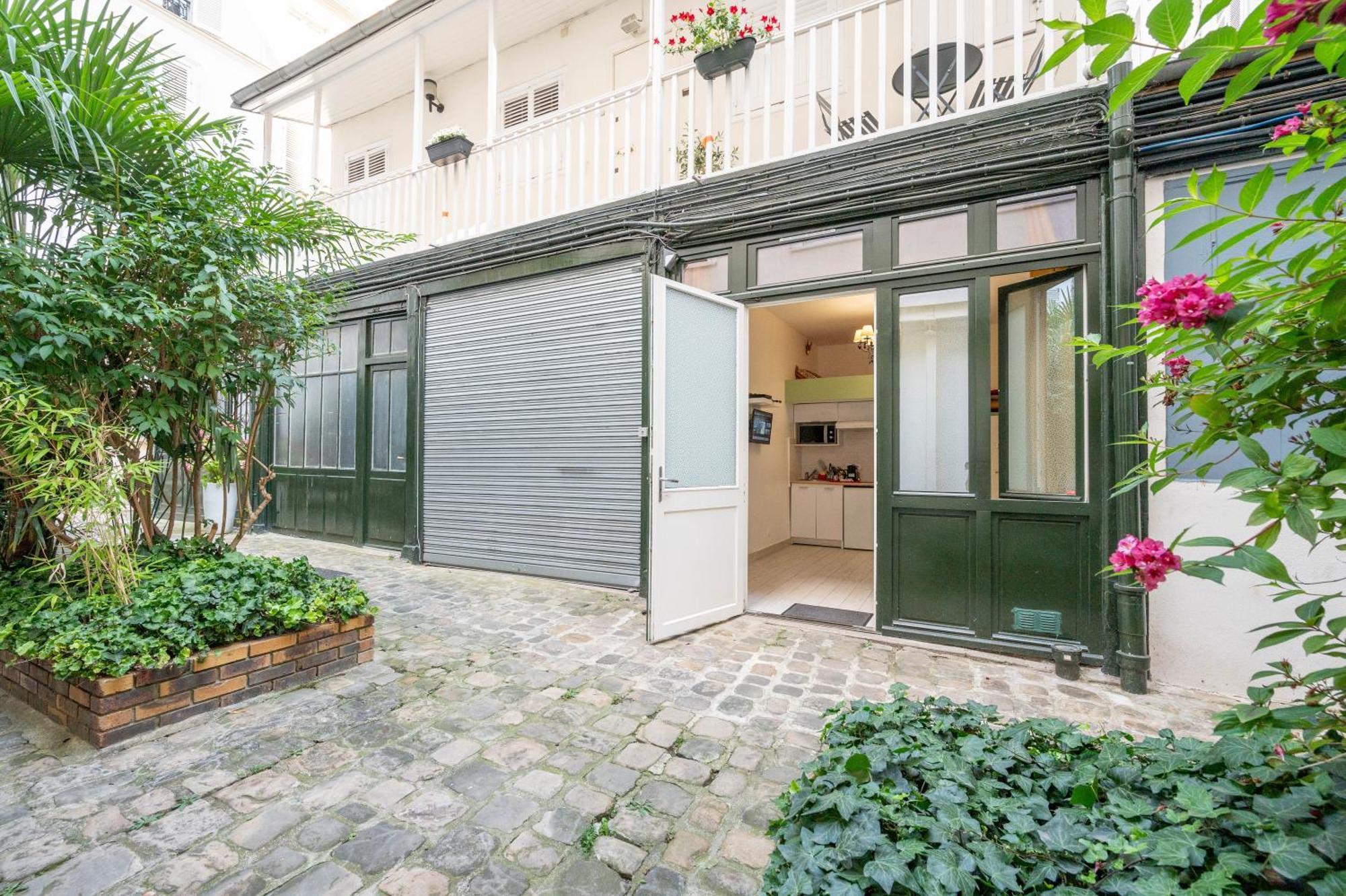 Little Boudoir Of Paris Champs-Elysees Exterior foto