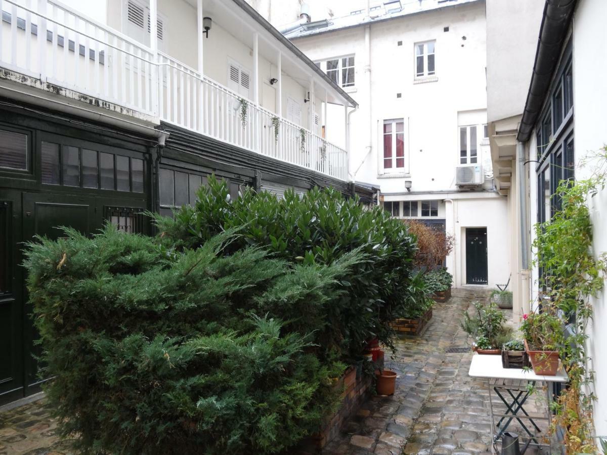 Little Boudoir Of Paris Champs-Elysees Exterior foto